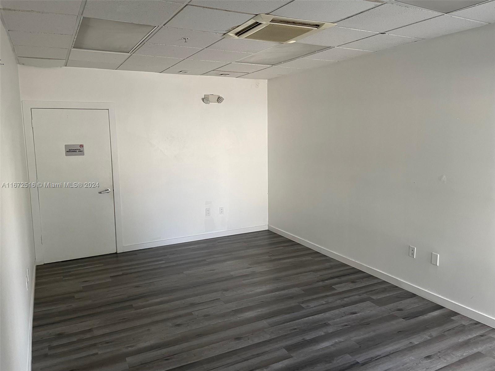 Commercial Property Warehouse/Office